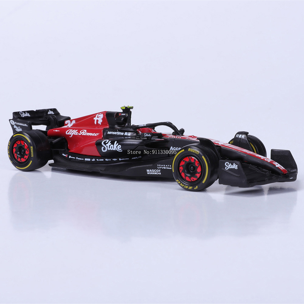 لعبة نموذج سيارة مصنوعة من خلي - مراجعة Model Kit Alfa Romeo وسعره