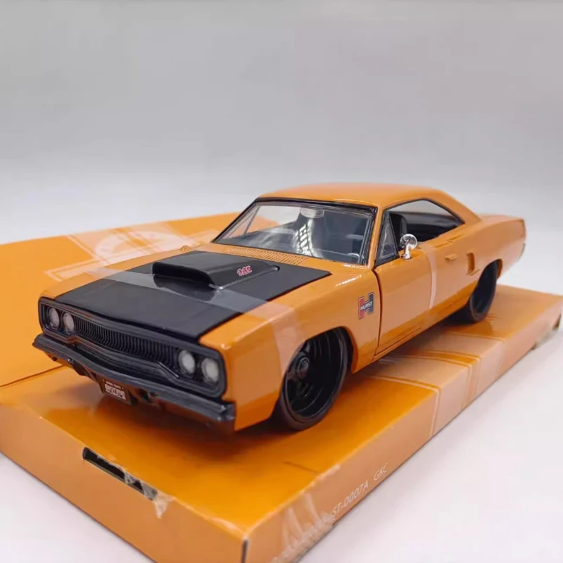 جادا 1:24 بليموث/سوبرا/الكليبس - مراجعة Model Kit Mustang وسعره