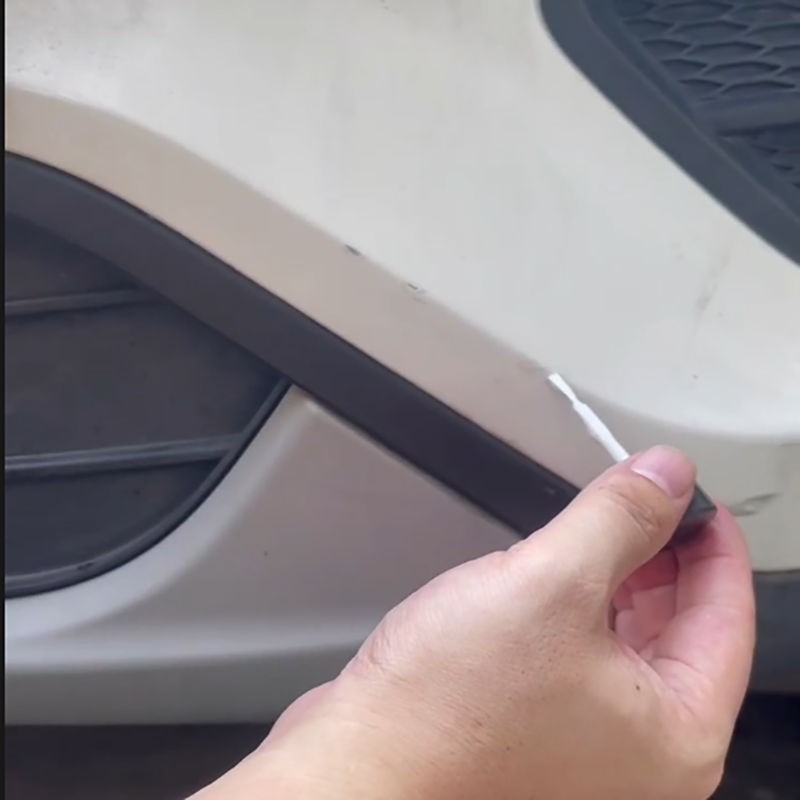 مجموعات لمس طلاء السيارات المخ - مراجعة Model Kit Paint Remover وسعره