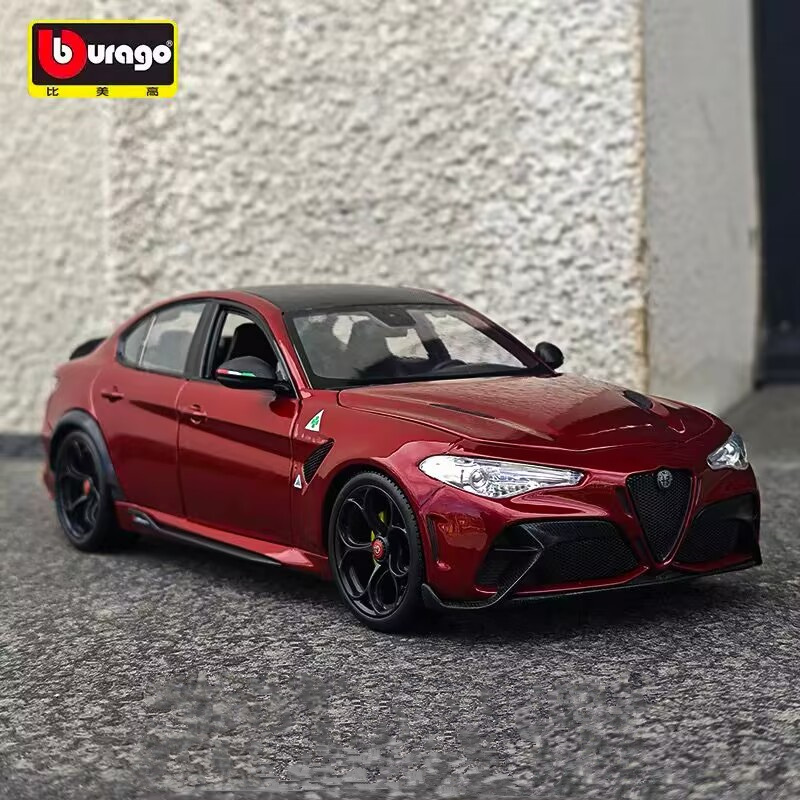 Bburago 1:18 ألفا روميو جوليا  - مراجعة Model Kit Alfa Romeo وسعره
