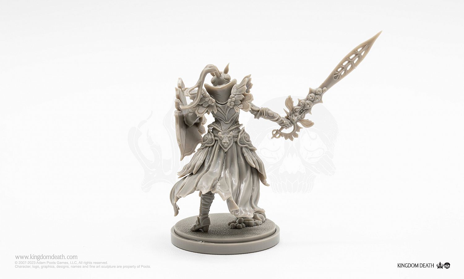 طقم نموذج من الراتنج KINGDOM D - مراجعة Model Kit Zza وسعره