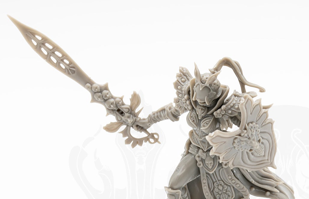 طقم نموذج من الراتنج KINGDOM D - مراجعة Model Kit Zza وسعره