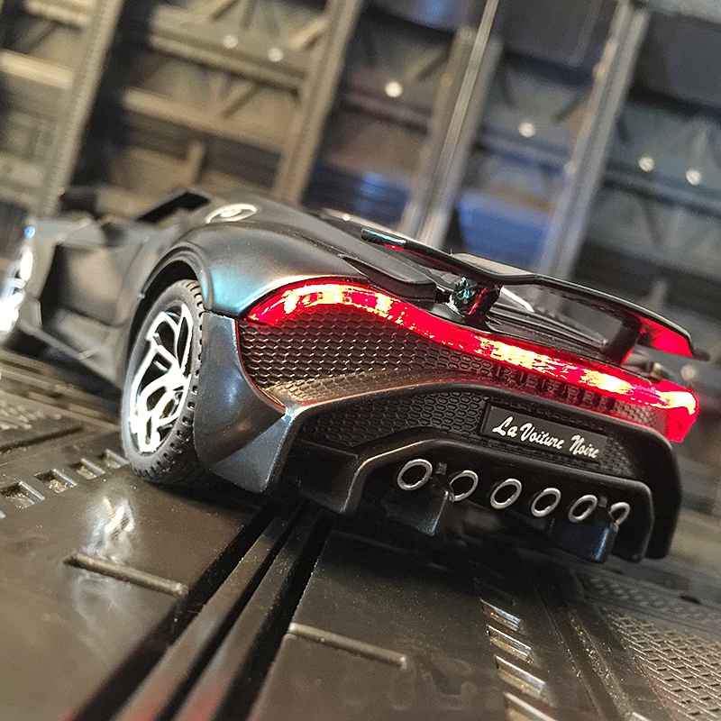 1:32 سبيكة مقياس نموذج سيارات  - مراجعة Model Kit Alfa Romeo وسعره