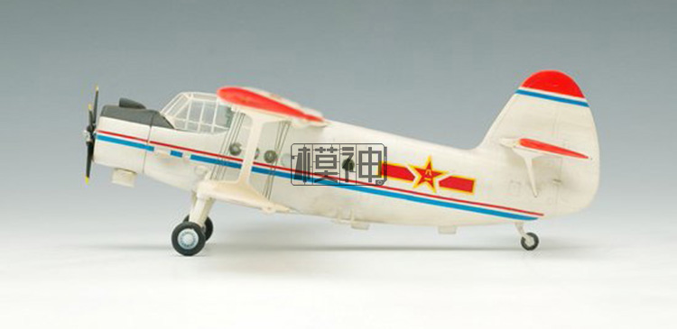 نموذج طائرة عسكرية صينية مجمعة - مراجعة Model Kit Academy وسعره