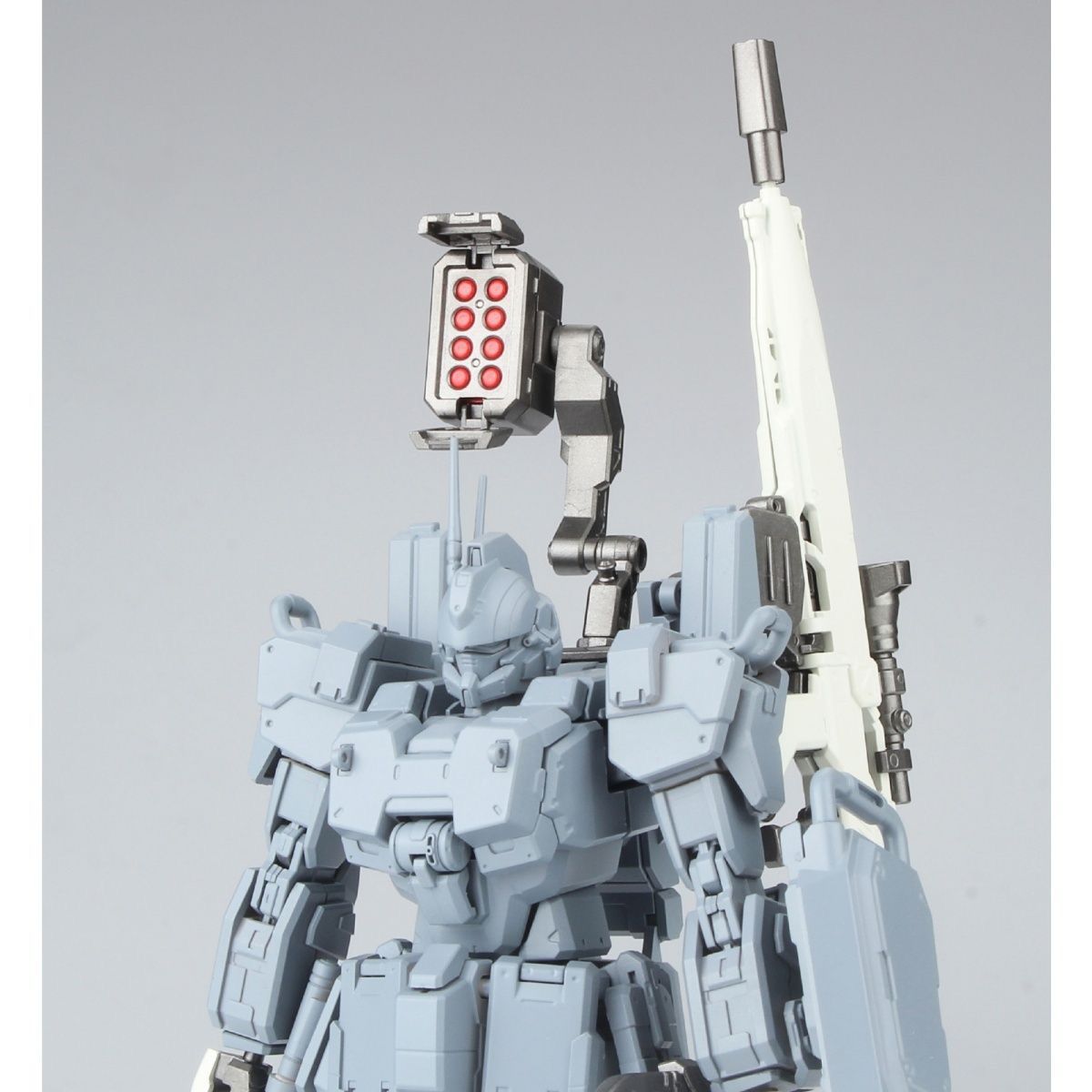 نموذج شخصية كيروفونيكو إيزي-8  - مراجعة Model Kit Daban وسعره
